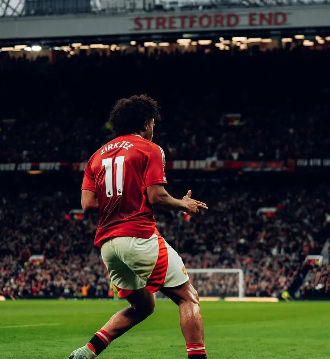 Kasihan Manchester United  Beli Rasmus Hojlund dan Joshua Zirkzee Rp2 3 Triliun tapi Cuma Cetak 5 Gol di Premier League