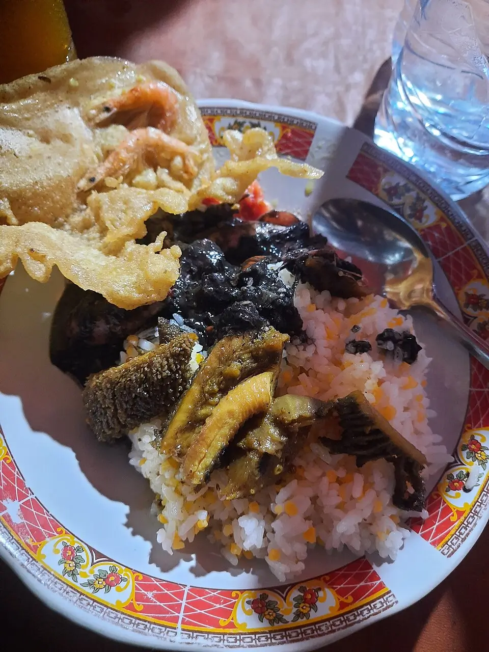 Wajib Masuk List  6 Kuliner Legendaris Surabaya yang Selalu Ramai Pembeli