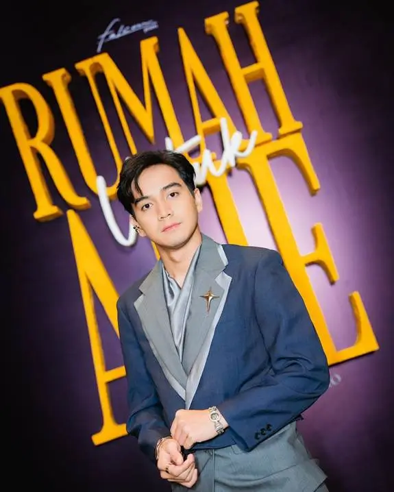 Mengenal Dito Darmawan  Pemeran Dimas di Film  Danur  The Last Chapter  yang Kian Naik Daun