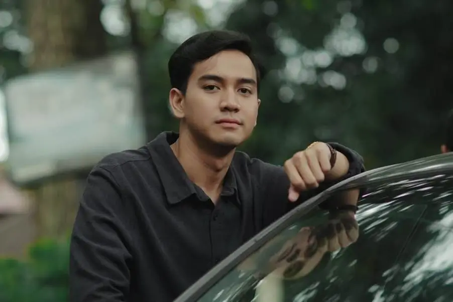 Mengenal Dito Darmawan  Pemeran Dimas di Film  Danur  The Last Chapter  yang Kian Naik Daun