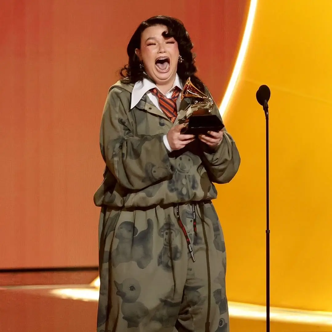 Kian Bersinar  Dari Panggung Open Mic ke Grammy dan Brit Awards  Ini Perjalanan Karier Lola Young