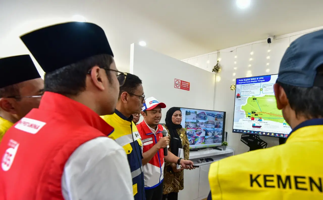 Pastikan Stok BBM Aman Selama Mudik  Wakil Menteri ESDM Kunjungi Rest Area 379 A Batang Semarang