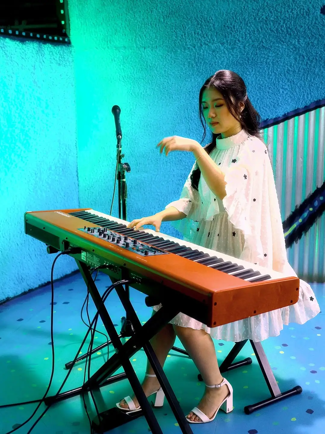 Mengenal Eunike Tanzil  Komposer Indonesia yang Garap Ringtone  Over the Horizon 2026  untuk Samsung