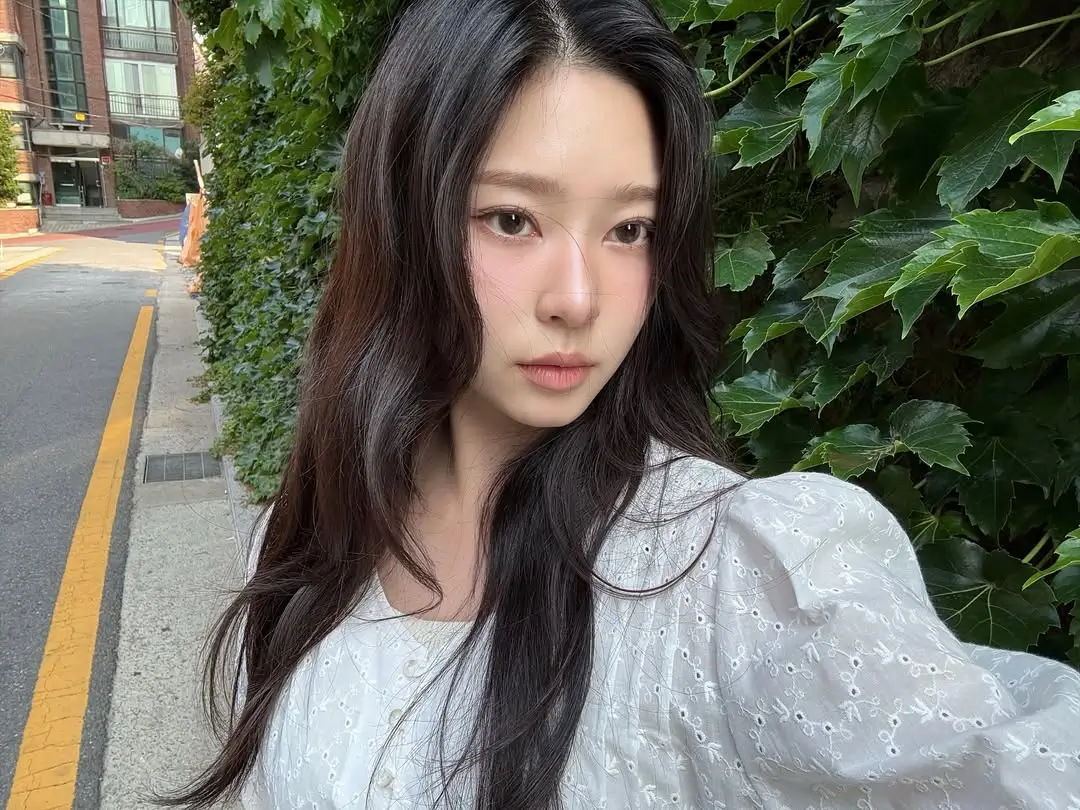 Kim Min Ju. (Foto: Instagram/minn.__.ju)