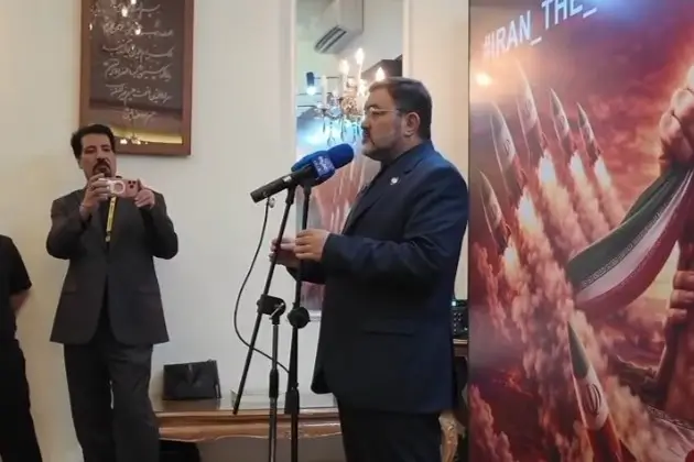 Duta Besar Iran untuk Indonesia, Mohammad Boroujerdi menyampaikan keterangan pers mengenai konflik Iran-AS, Senin (02/03/26). (Foto: Instagram/iranindonesia)