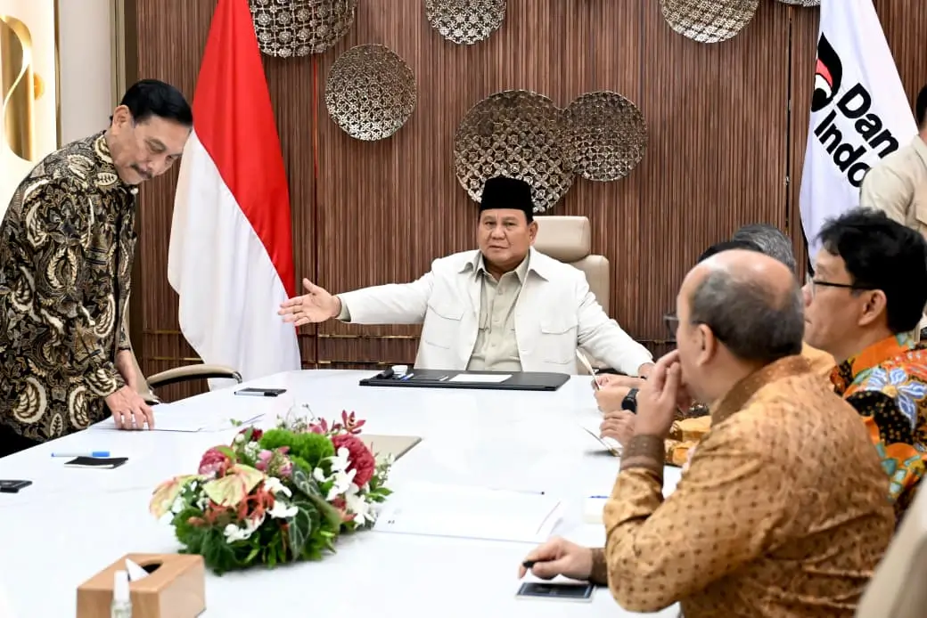 Prabowo Pertimbangkan WFH untuk Tekan Konsumsi BBM di Tengah Konflik Timur Tengah