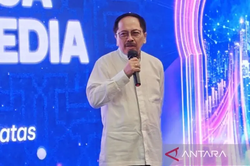 Foto: Director and Chief Regulatory Officer XLSmart Merza Fachys (ANTARA/Farhan Arda Nugraha)