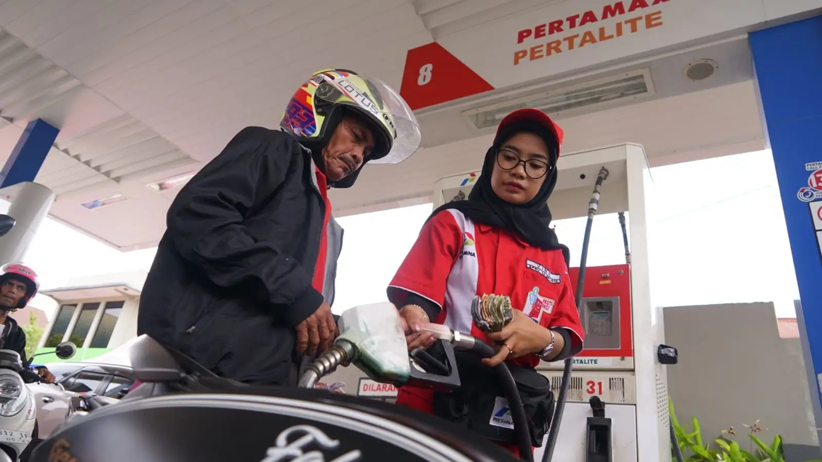 Banjir Lahar Dingin Gunung Marapi  Pertamina Patra Niaga Regional Sumbagut Aktifkan Skema Alternatif Suplai BBM Ke SPBU Wilayah Kab  Lima Puluh Kota dan Kota Payakumbuh