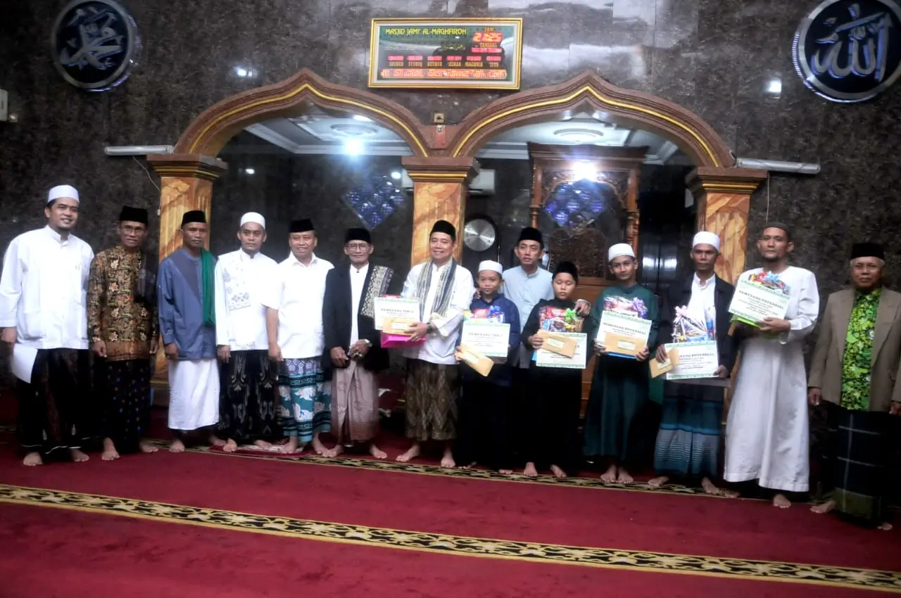 Jelang Lebaran  Sekda Supian Suri Bagikan THR untuk Pengkhatam Quran Terbanyak