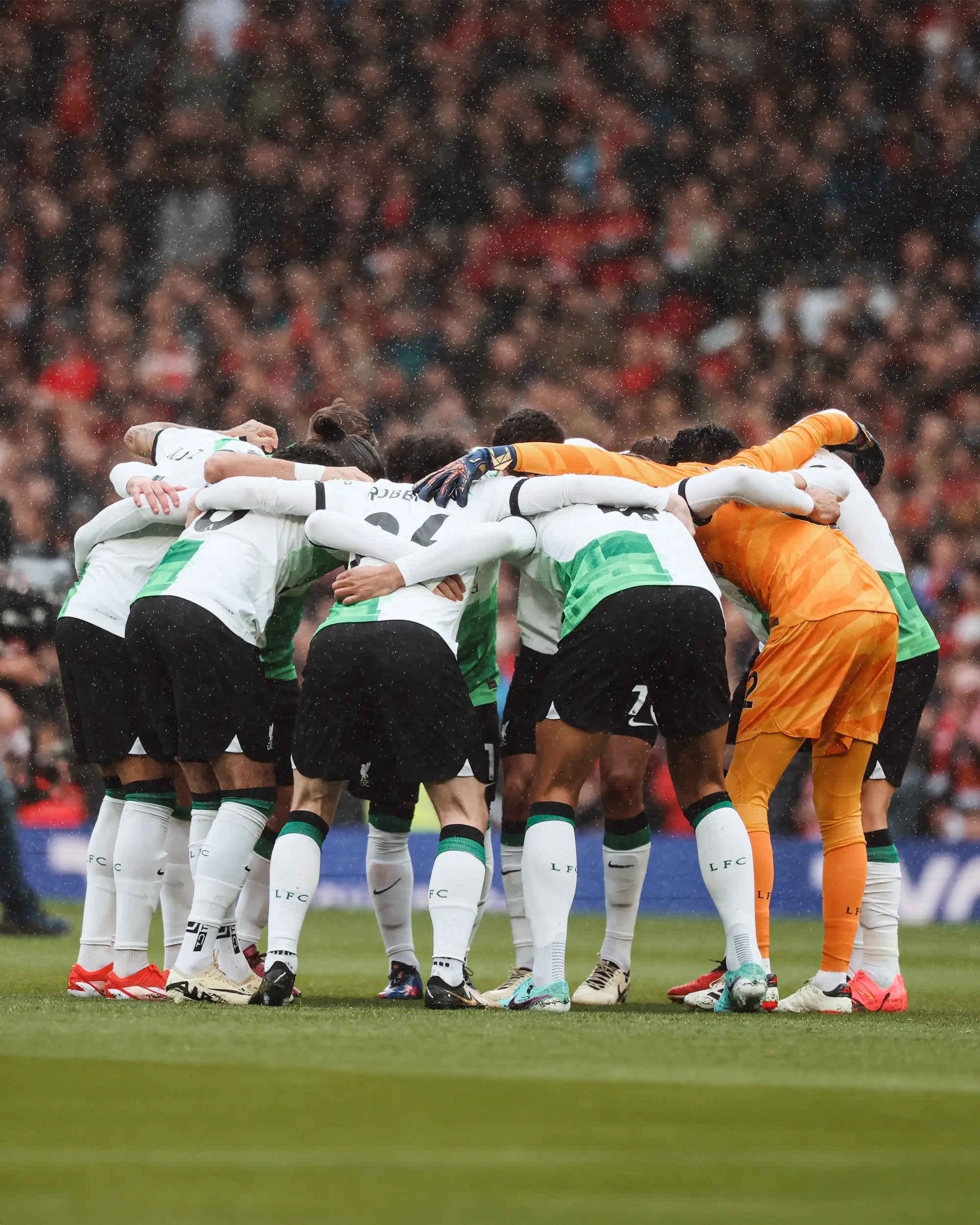 Liverpool bermain imbang 2-2 melawan Manchester United di Premier League. (Foto: Istimewa)