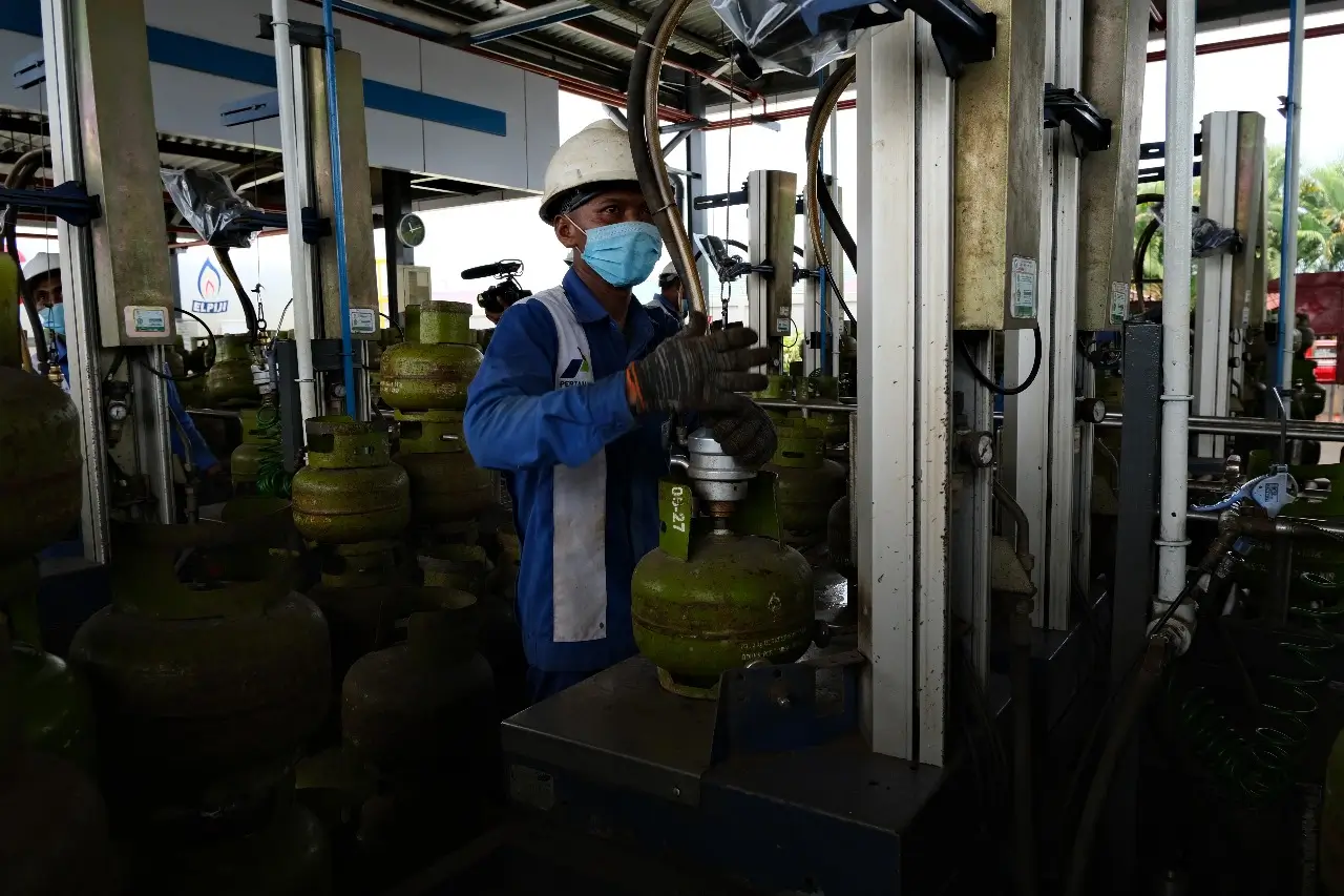 Pertamina Patra Niaga Regional Jawa Bagian Barat Lakukan Uji Tera dan Sarana Prasarana SPBU Kabupaten Bogor