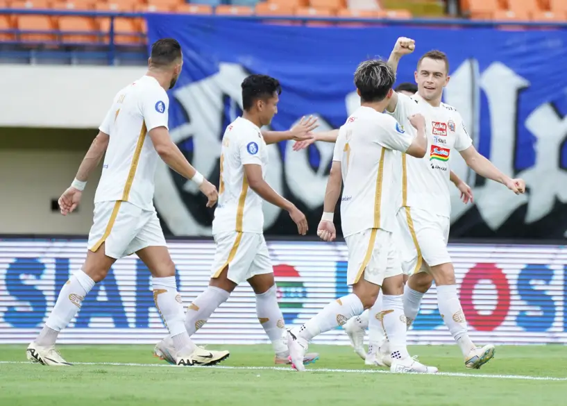 Persija Jakarta berjanji untuk menyelesaikan kewajiban dengan klub. Foto: Istimewa