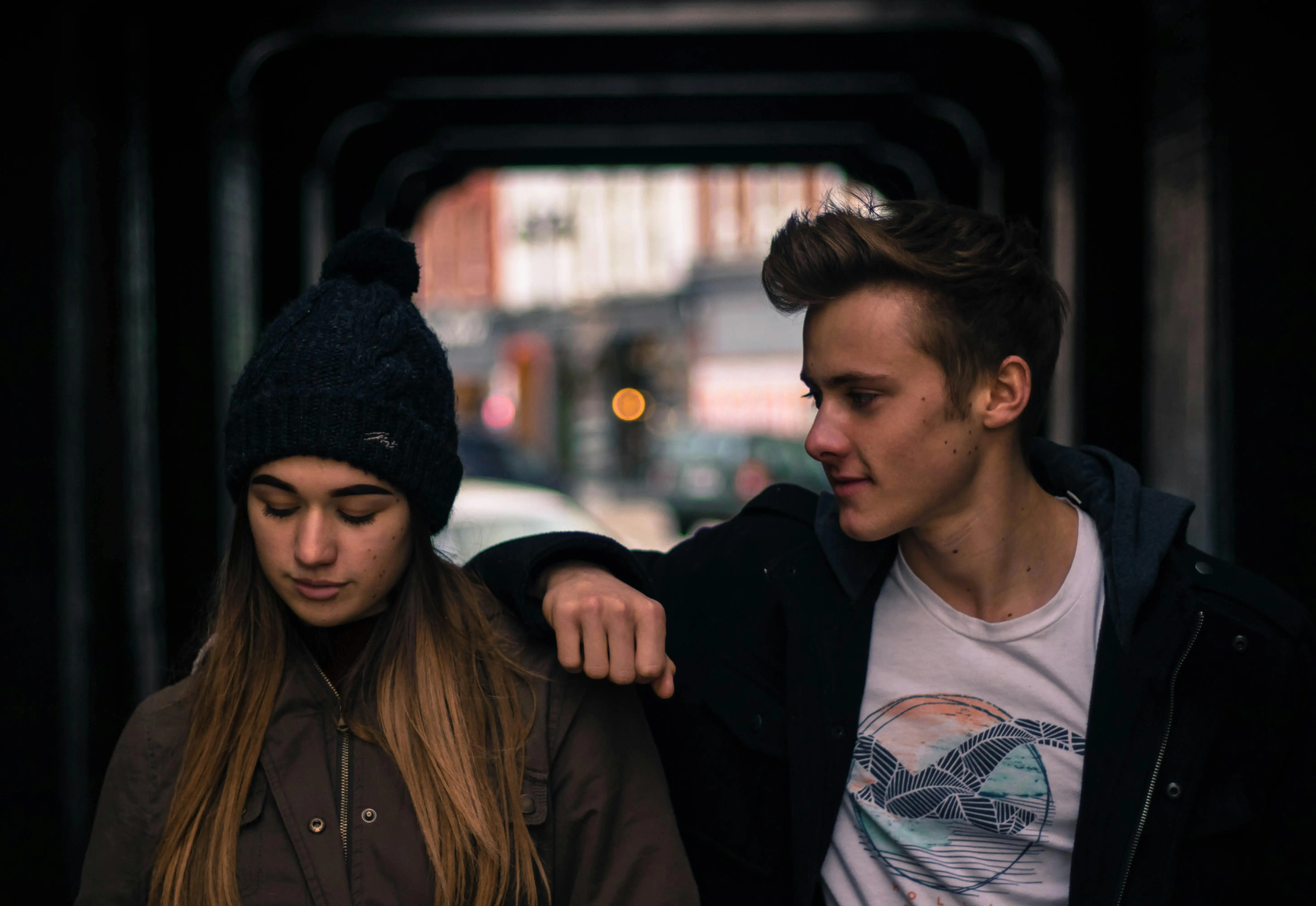 Ilustrasi codependent friendship. (Foto: Pexels/Trinity Kubassek)