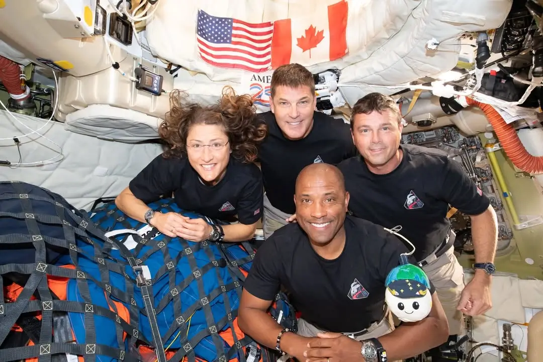 Inspiratif  Christina Koch Jadi Astronaut Perempuan Pertama yang Terbang Mengelilingi Bulan