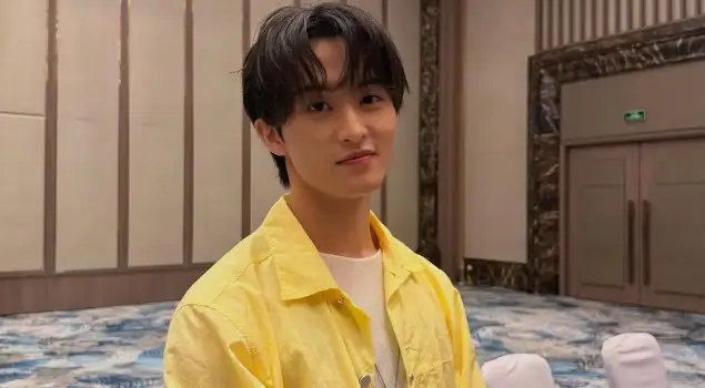 Mark Lee. (Foto: Instagram/onyourm__ark)