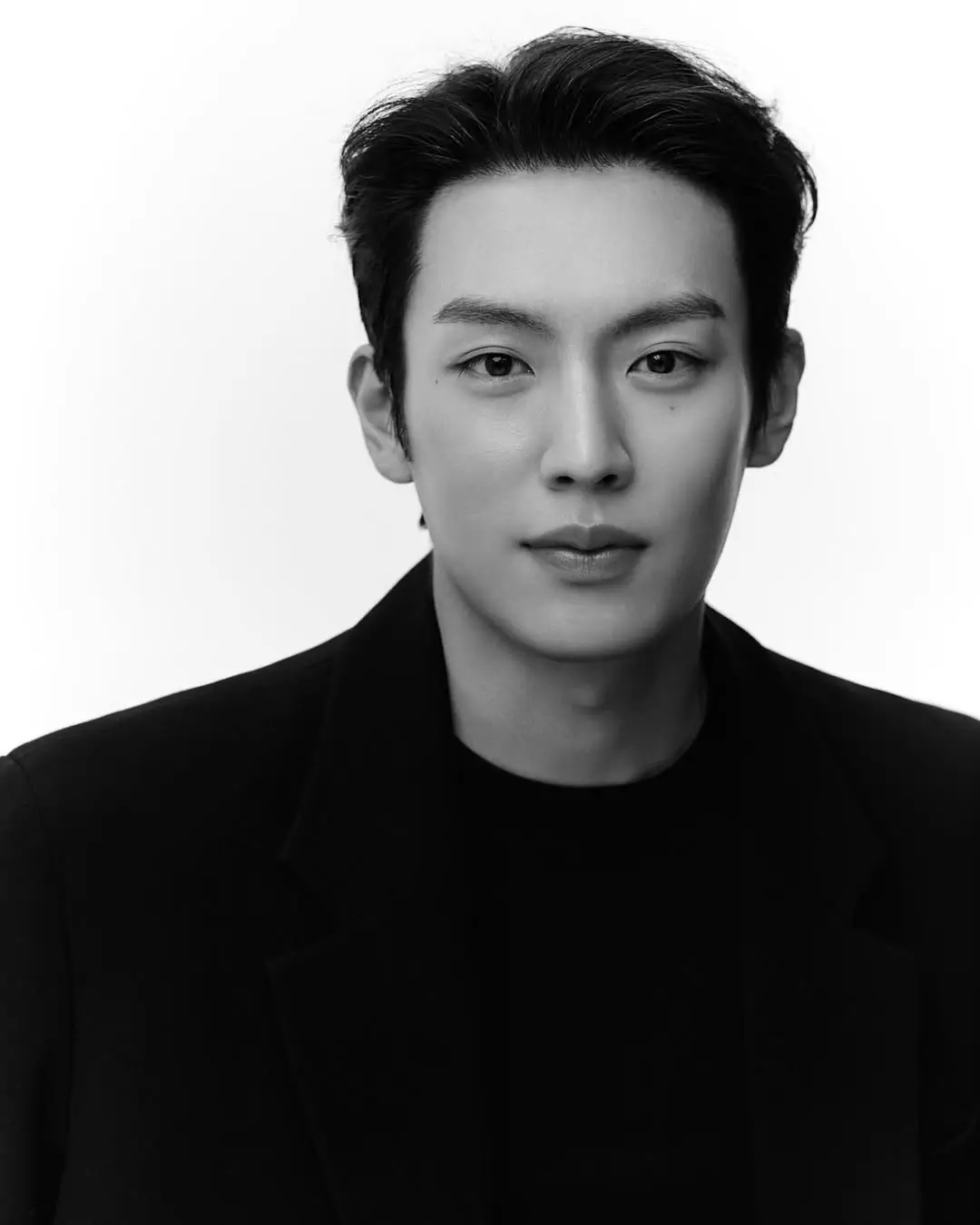 Curi Perhatian  Aktor Pendatang Baru Lee Ki Taek Jadi Pemeran Utama di  The Practical Guide to Love 