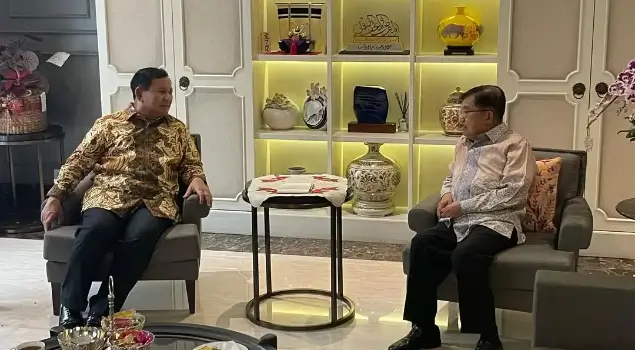 Pertemuan Wakil Presiden ke-10 dan ke-12 RI, Jusuf Kalla (JK) dengan Ketua Umum Partai Gerindra, Prabowo Subianto (kiri) di kediaman JK, Jakarta, pada 7 Mei 2023. (Foto: Instagram/jusufkalla)