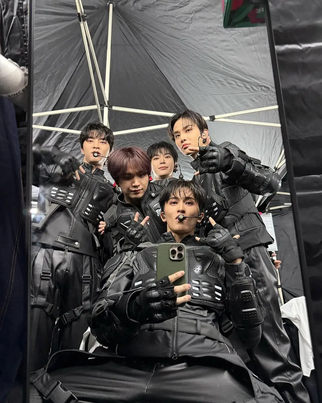 Setelah 10 Tahun Bersama NCT  Mark Lee Kini Buka Lembaran Baru Kariernya