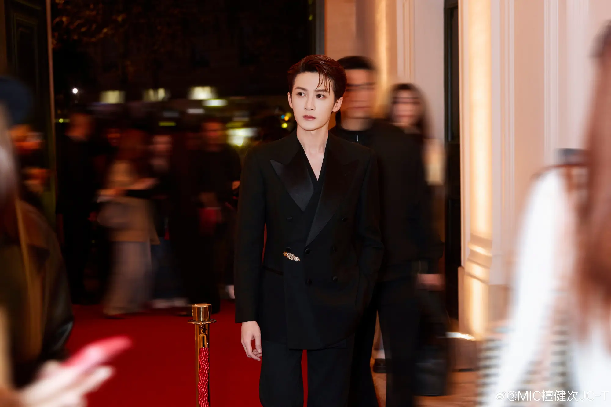 Tak Langsung Jadi Aktor  4 Artis China Ini Awali Karier sebagai Penari