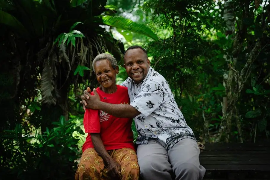 Kisah Felix Degei  Lulusan Adelaide yang Pilih Jadi Guru Honorer Demi Majukan Pendidikan di Papua