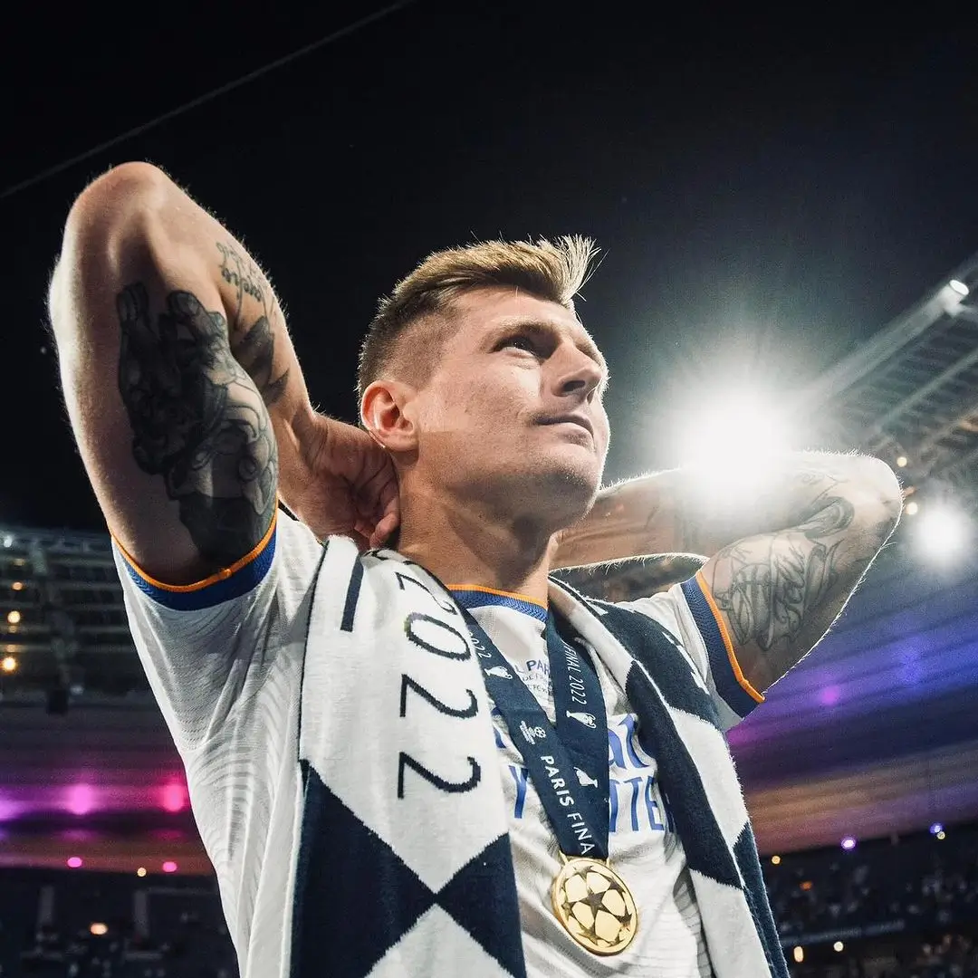 Sepak Bola Kehilangan Maestronya  Bak Petir di Siang Bolong  Toni Kroos Pensiun di Usia ke 34 Tahun