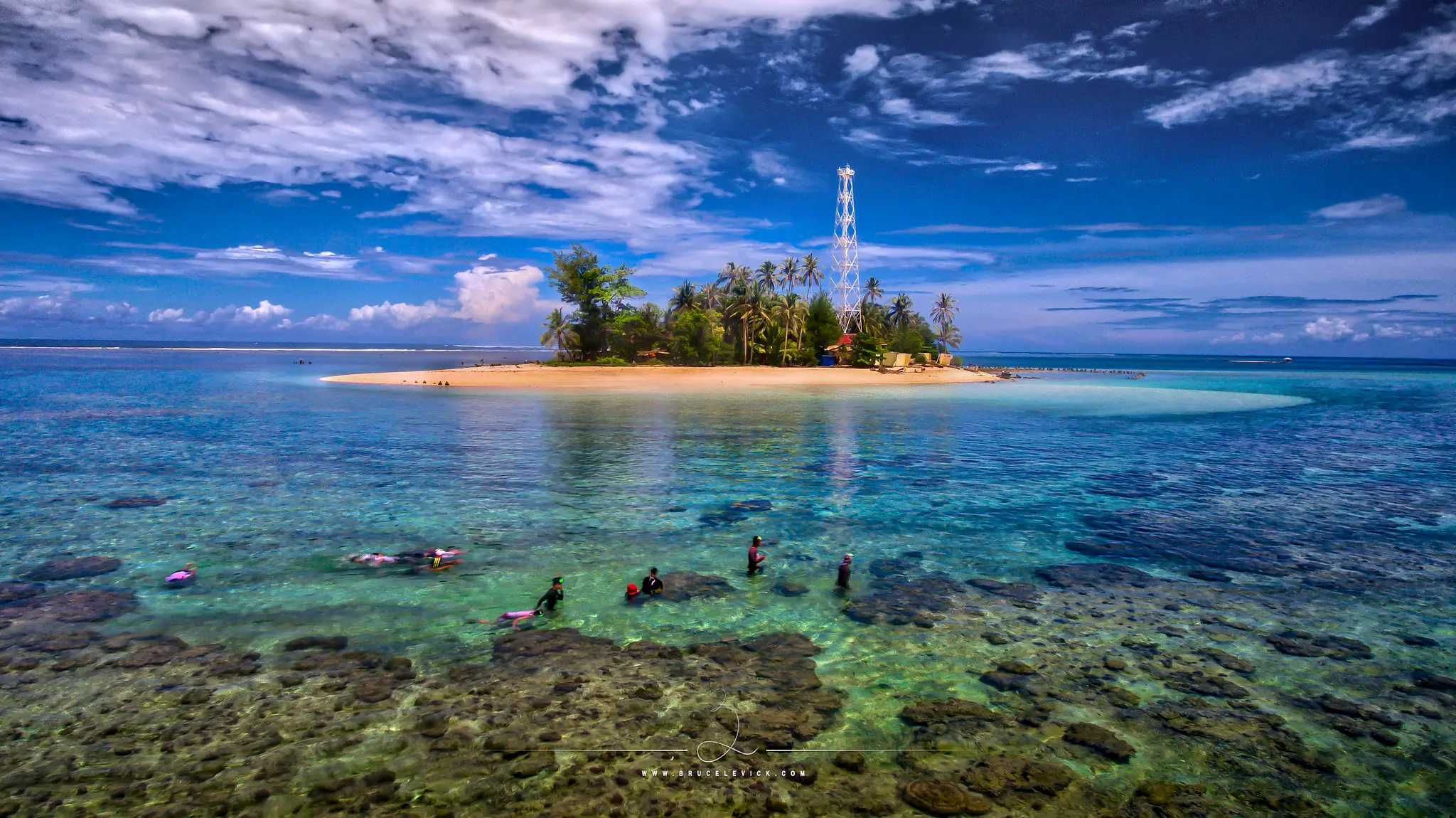 Ilustrasi wisata Pulau Tikus, Bengkulu (Foto: flickr.com/photos/brusca)