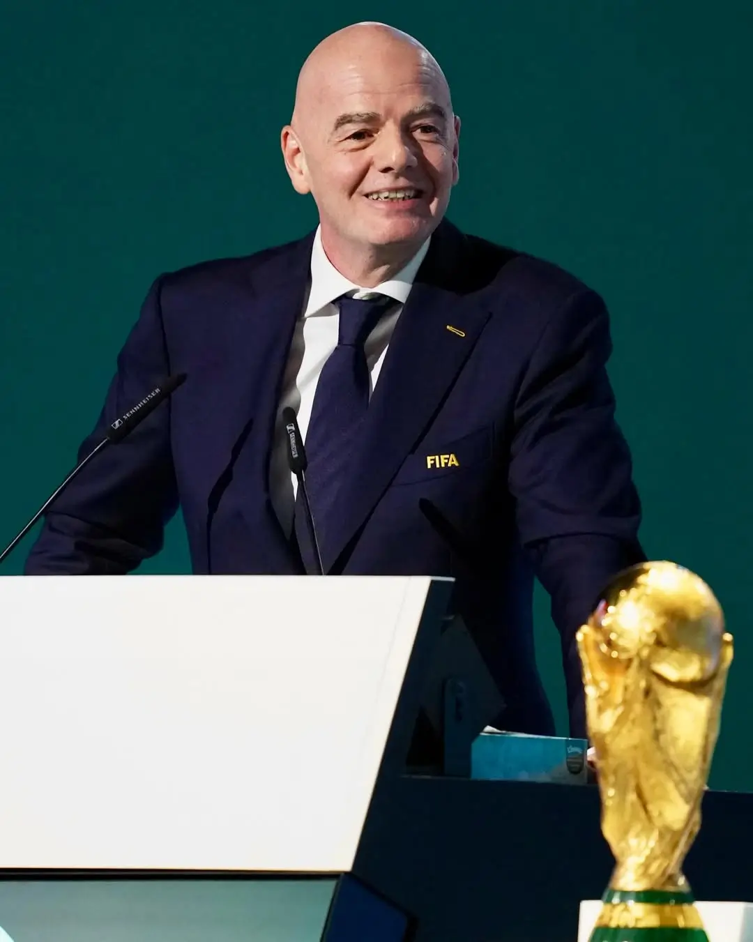 Sikap! Presiden Federasi Sepak Bola Palestina Tolak Jabat Tangan Delegasi Israel walau Dipaksa Gianni Infantino