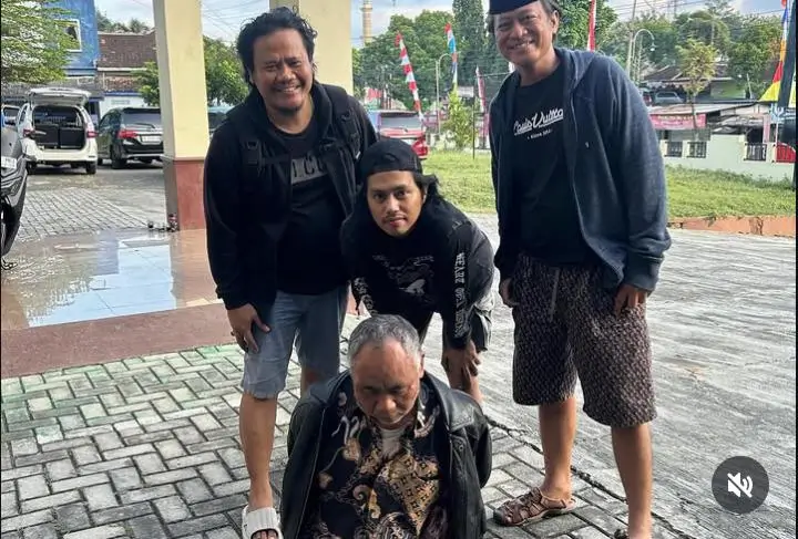 Tersangka pencabulan 50 santriwati di Pondok Pesantren Ndolo Kusumo, Pati, Jawa Tengah, Kiai Ashari, berhasil ditangkap polisi. Foto: Istimewa