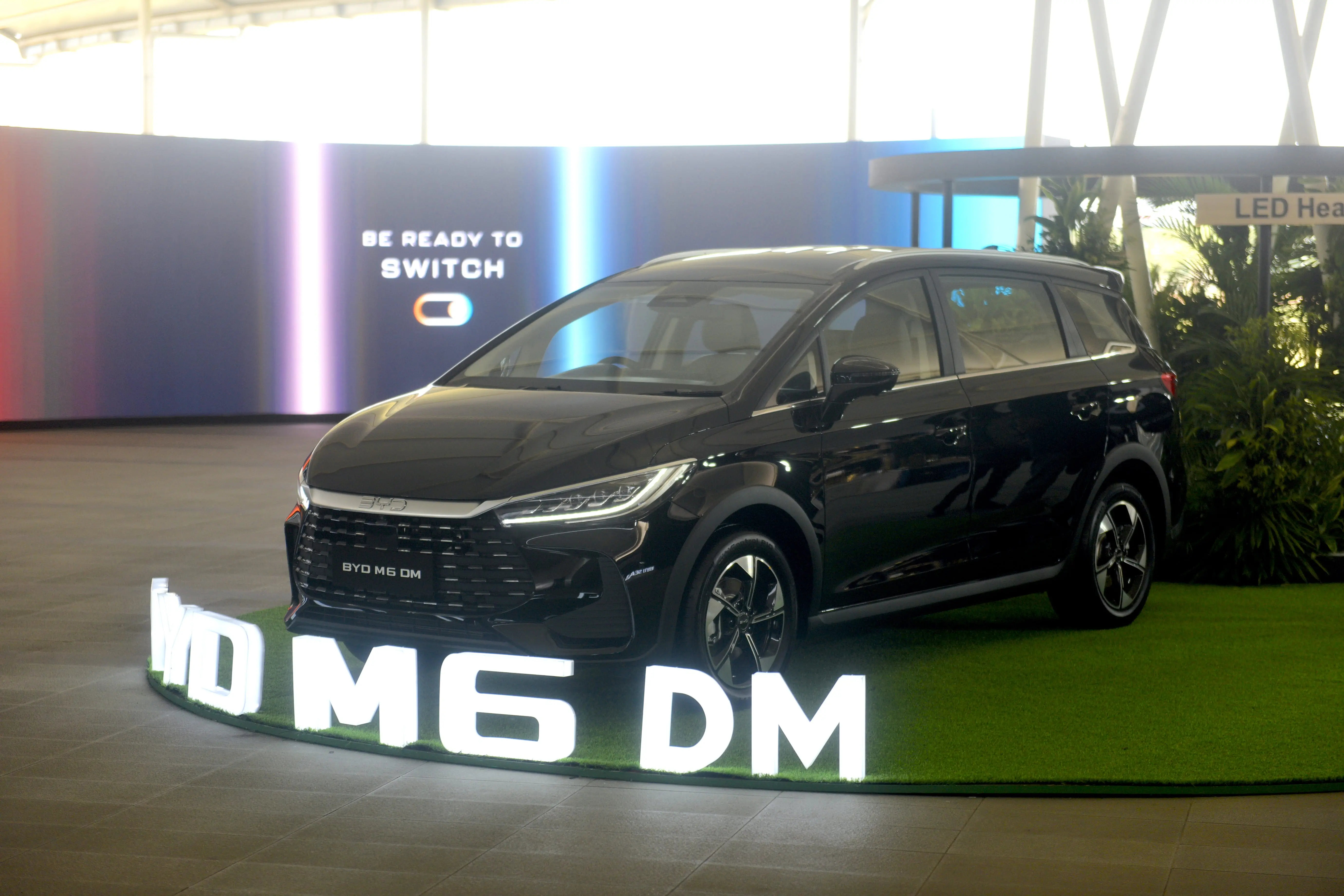 BYD M6 DM. (Foto: Dok. BYD Indonesia)