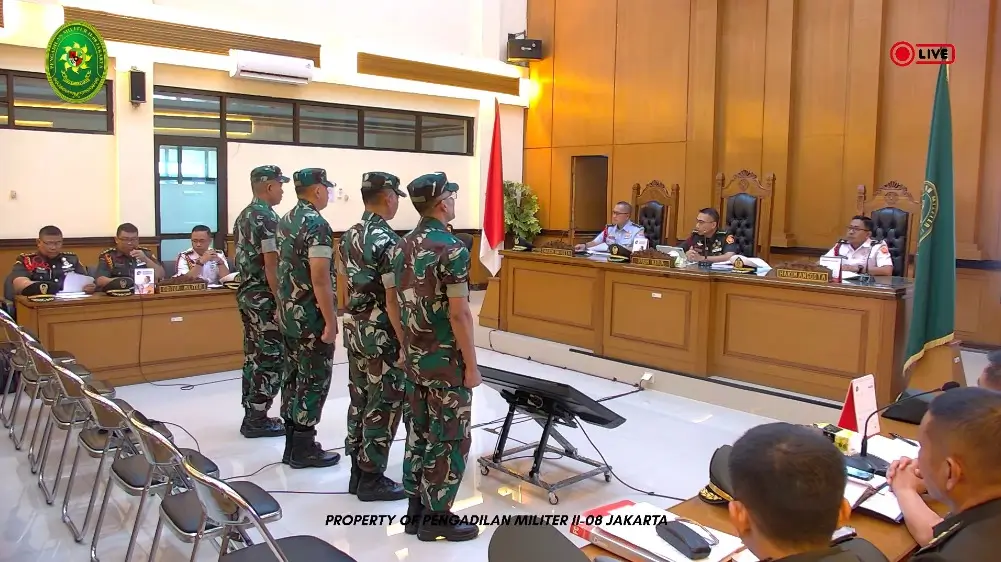 Sidang lanjutan perkara penyiraman air keras terhadap aktivis KontraS, Andrie Yunus di Pengadilan Militer II-08 Jakarta. (Foto: Tangkapan layar YouTube/Dilmil Jakarta)