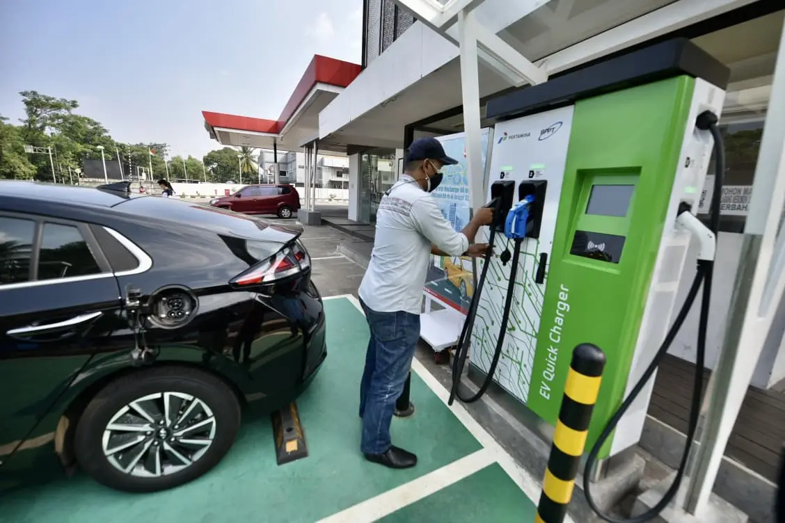 Pertamina terus mendukung transisi energi melalui pengembangan ekosistem kendaraan listrik dan mobilitas berkelanjutan di Indonesia. Dok. Pertamina