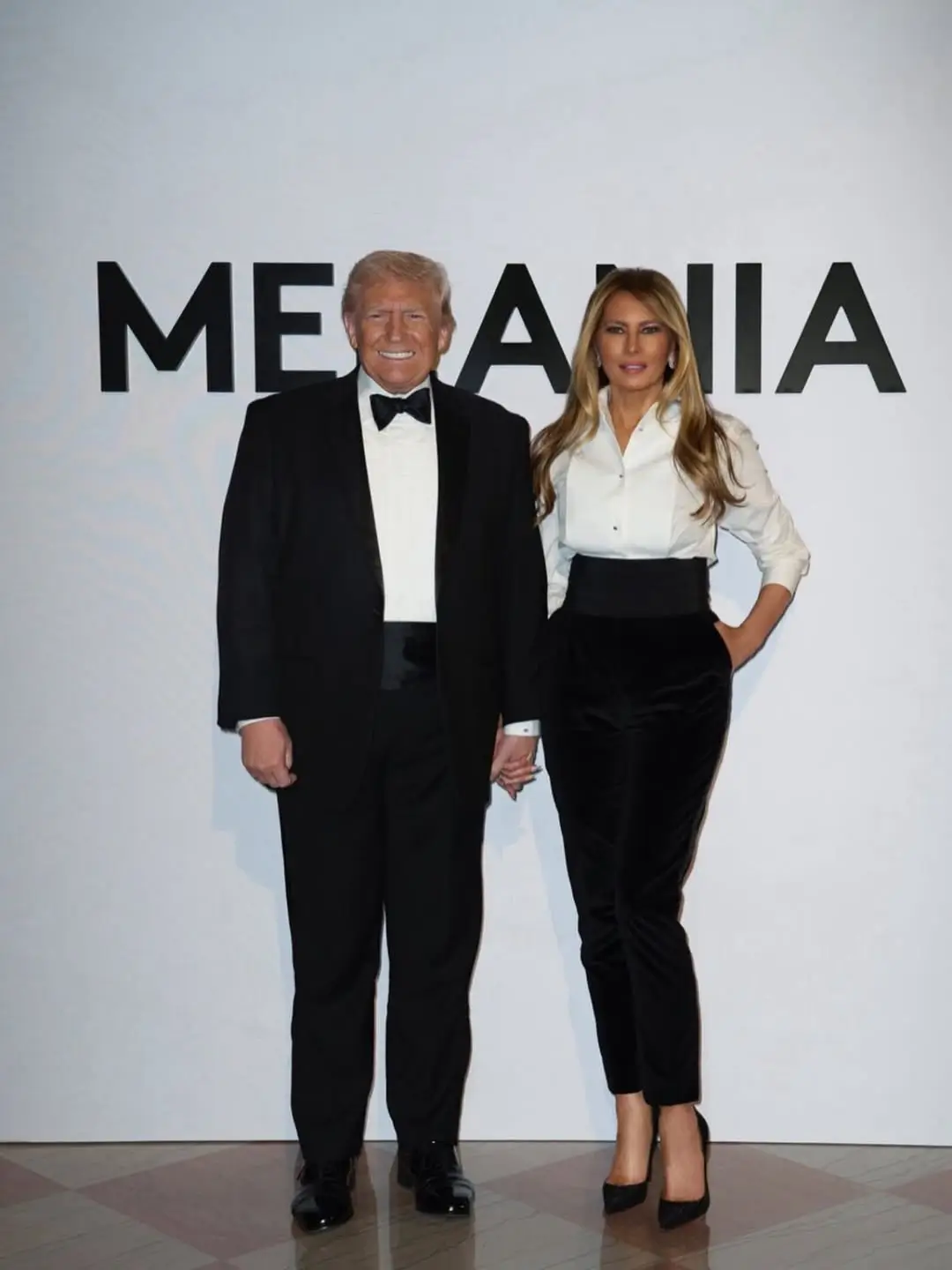 Presiden Amerika Serikat, Donald Trump, berpeluangkan menyerahkan trofi juara kepada pemenang. (Foto: Instagram Donald Trump)