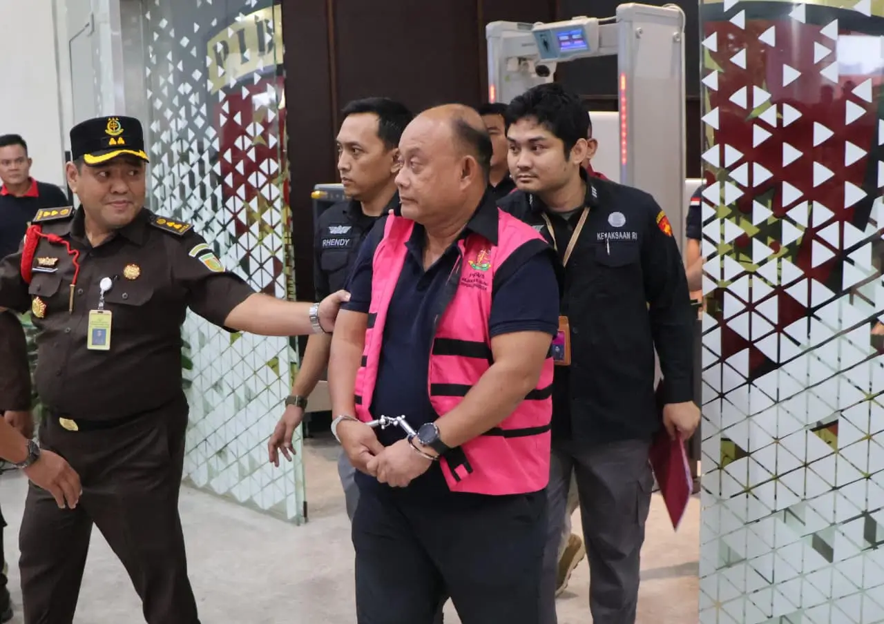 Eks Kepala Badan Gizi Nasional (BGN), Dadan Hindayana ditetapkan sebagai tersangka kasus dugaan korupsi tata kelola program Makan Bergizi Gratis (MBG). (Foto: kejaksaan.go.id)