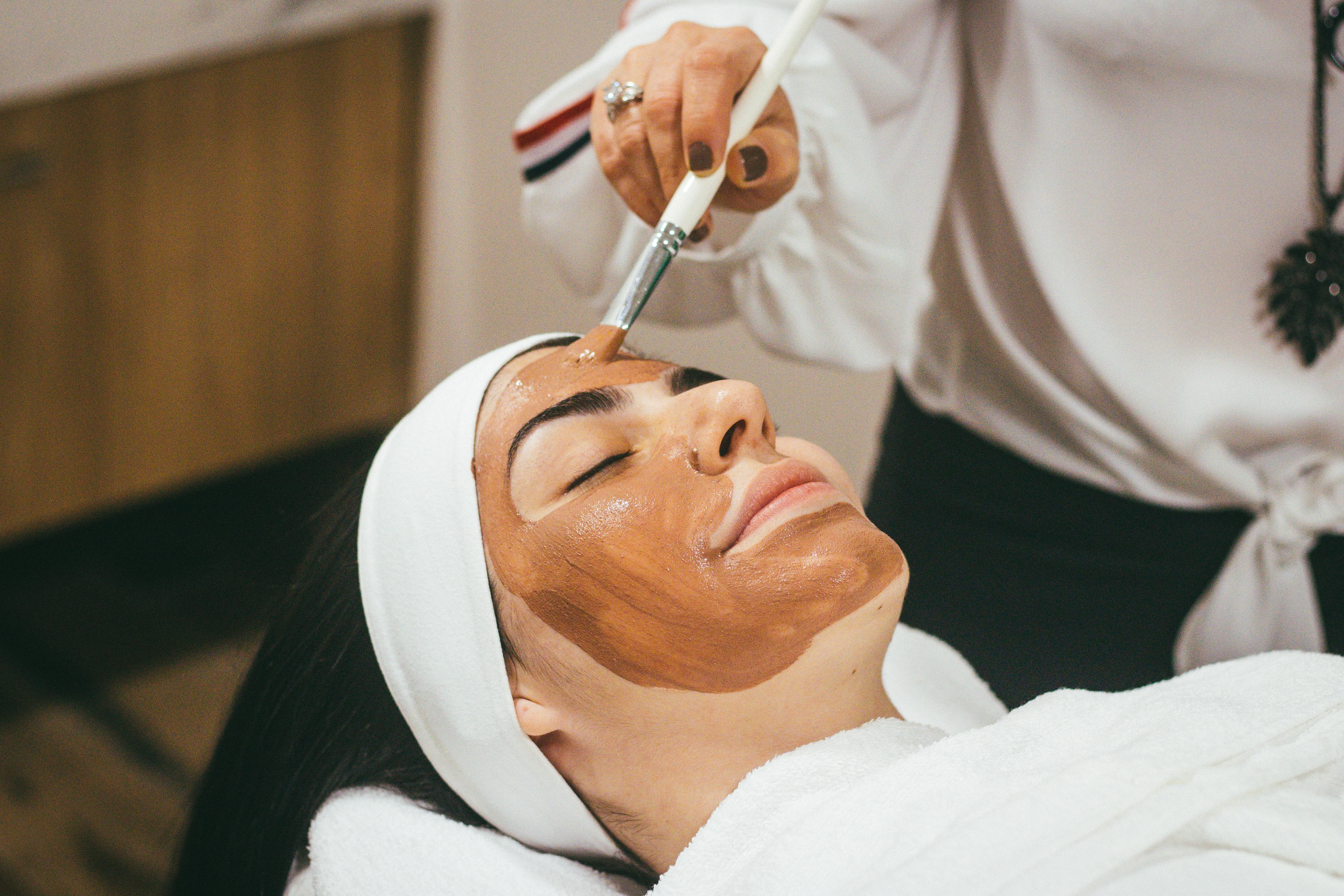 Tips Agar Wajah Cerah Tampak Glowing dan Sehat