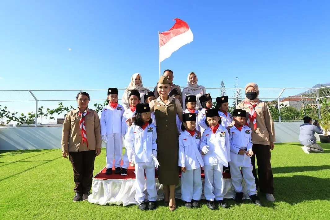 5 Artis Wanita Ini Peduli Pendidikan Anak Indonesia hingga Dirikan Sekolah Gratis
