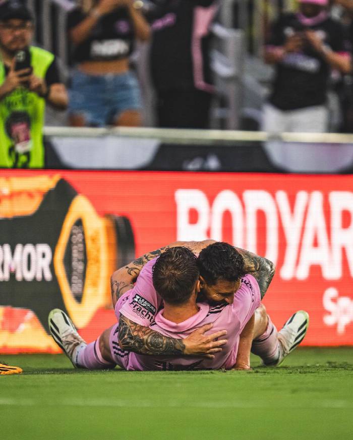Lionel Messi Ketagihan Cetak Gol di Amerika Serikat  Catat Namanya 2 Kali di Papan Skor