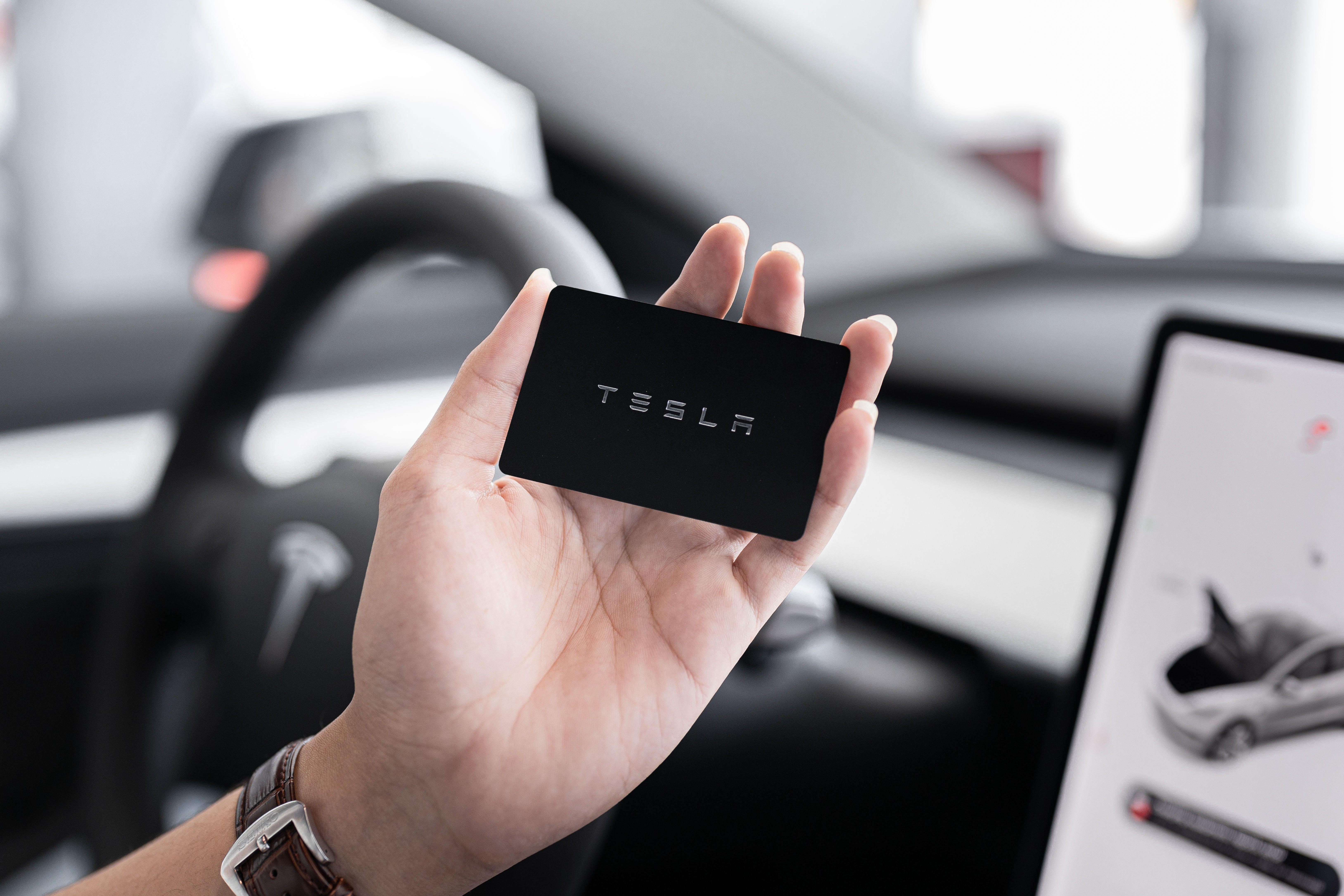 Ilustrasi mobil Tesla. (Foto: Pexels/SCREEN POST)