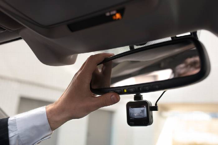 Ilustrasi dashcam. (Foto: freepik)