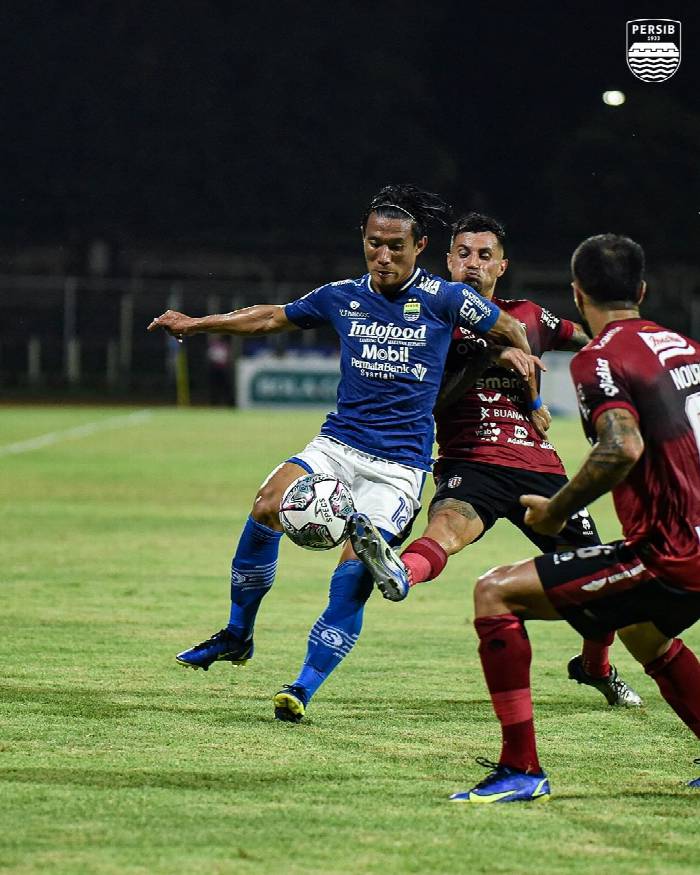 Ketika Persib Tidak Mau Ketinggalan Kereta