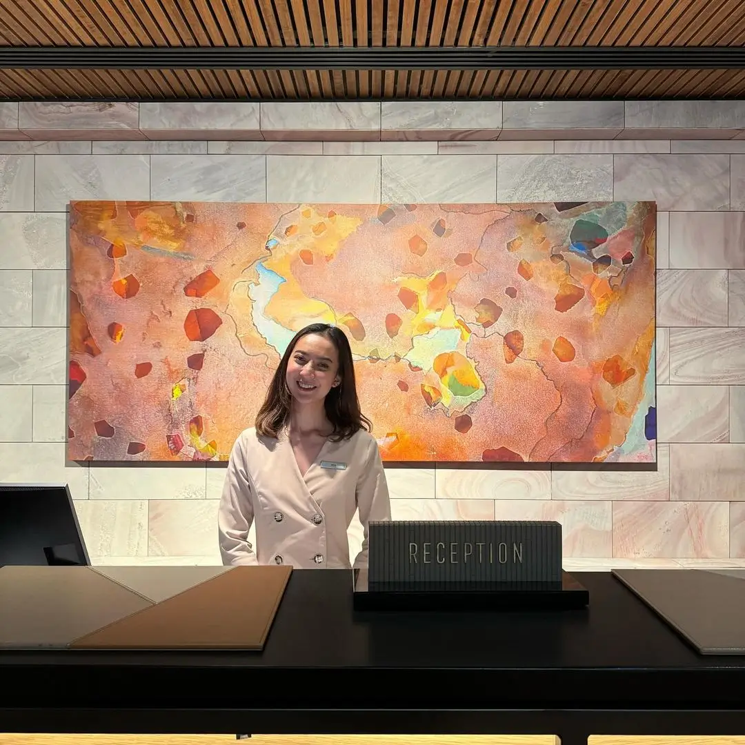 Kisah Inspiratif Lulusan UGM Dea Rachma Chaerani  Geluti Pariwisata  Modeling  hingga Jadi Petugas Kebersihan di Australia