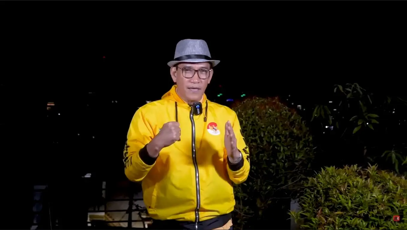 Pengamat politik sekaligus pakar hukum tata negara, Refly Harun. (Foto: Tangkapan layar YouTube/Refly Harun)