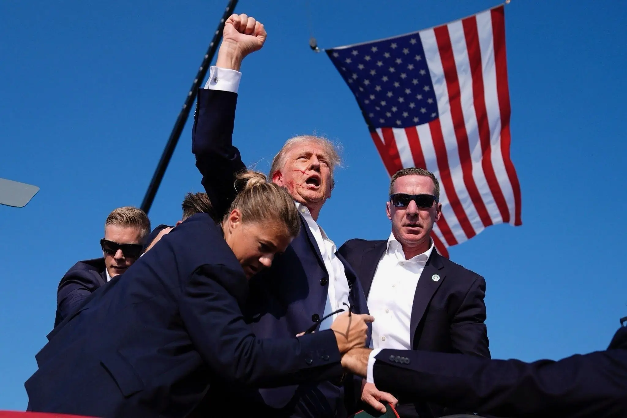 Calon Presiden AS Donald Trump alami insiden penembakan ketika sedang kampanye di Butler, Pennsylvania pada Sabtu (13/7/24). (Foto: Istimewa)