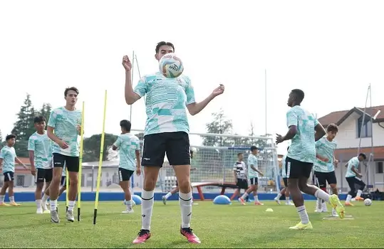 Jens Raven Bocah 18 Tahun  Sekolah Dulu Kemudian Gabung Timnas Indonesia U 19 untuk Piala AFF 2024