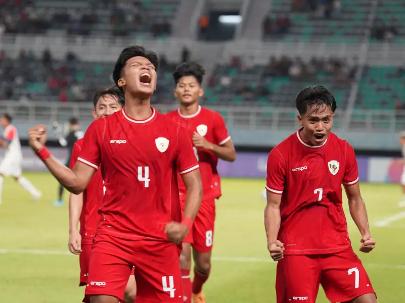 Jens Raven mencetak gol pertamanya dalam penampilan perdananya untuk Timnas Indonesia U-19 seusai menjadi WNI. Foto Instagram Jens Raven.