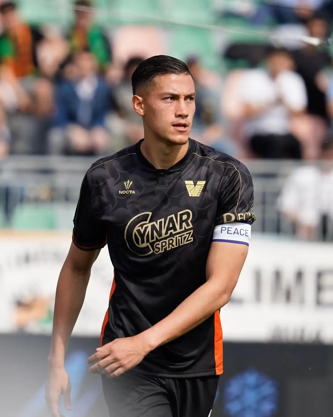Bek Timnas Indonesia, Jay Idzes, masuk daftar incaran Genoa. Foto Instagram Jay Idzes.