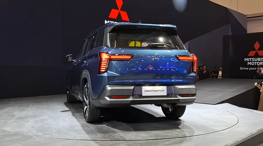 Gagah  Ini Spesifikasi dan Harga Mitsubishi Destinator yang Hadir di GIIAS 2025