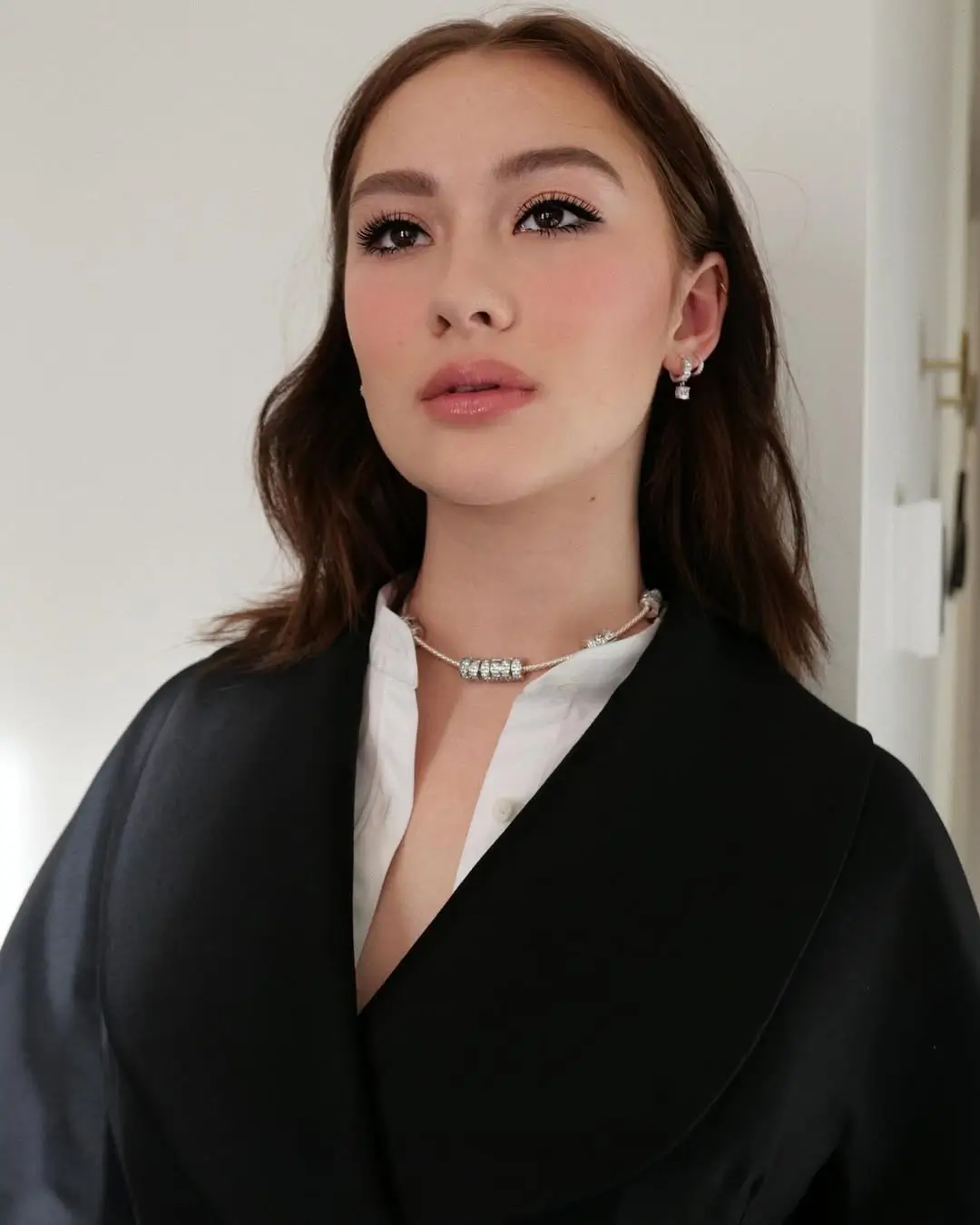 Berkenalan dengan Lola Tung  Pemeran Belly di Serial Hits  The Summer I Turned Pretty 