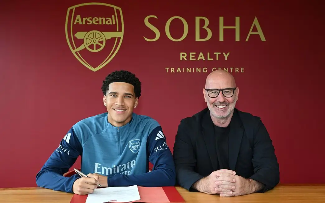 Arsenal resmi mengumumkan kedatangan Demiane Agustien, pemain keturunan Indonesia kelahiran Belanda. Foto Arsenal.