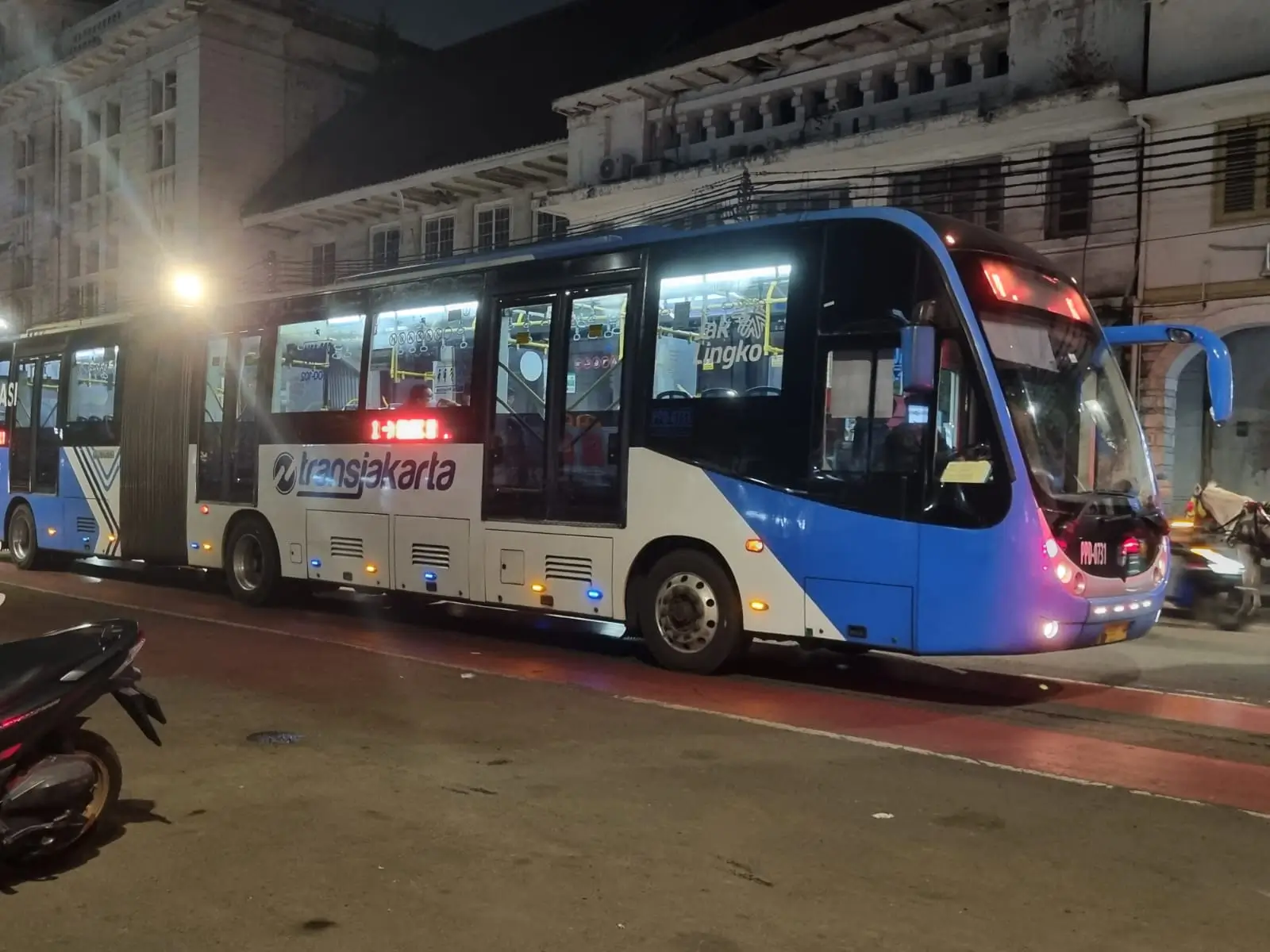 Transjakarta (Foto: dok. ThePhrase.id)