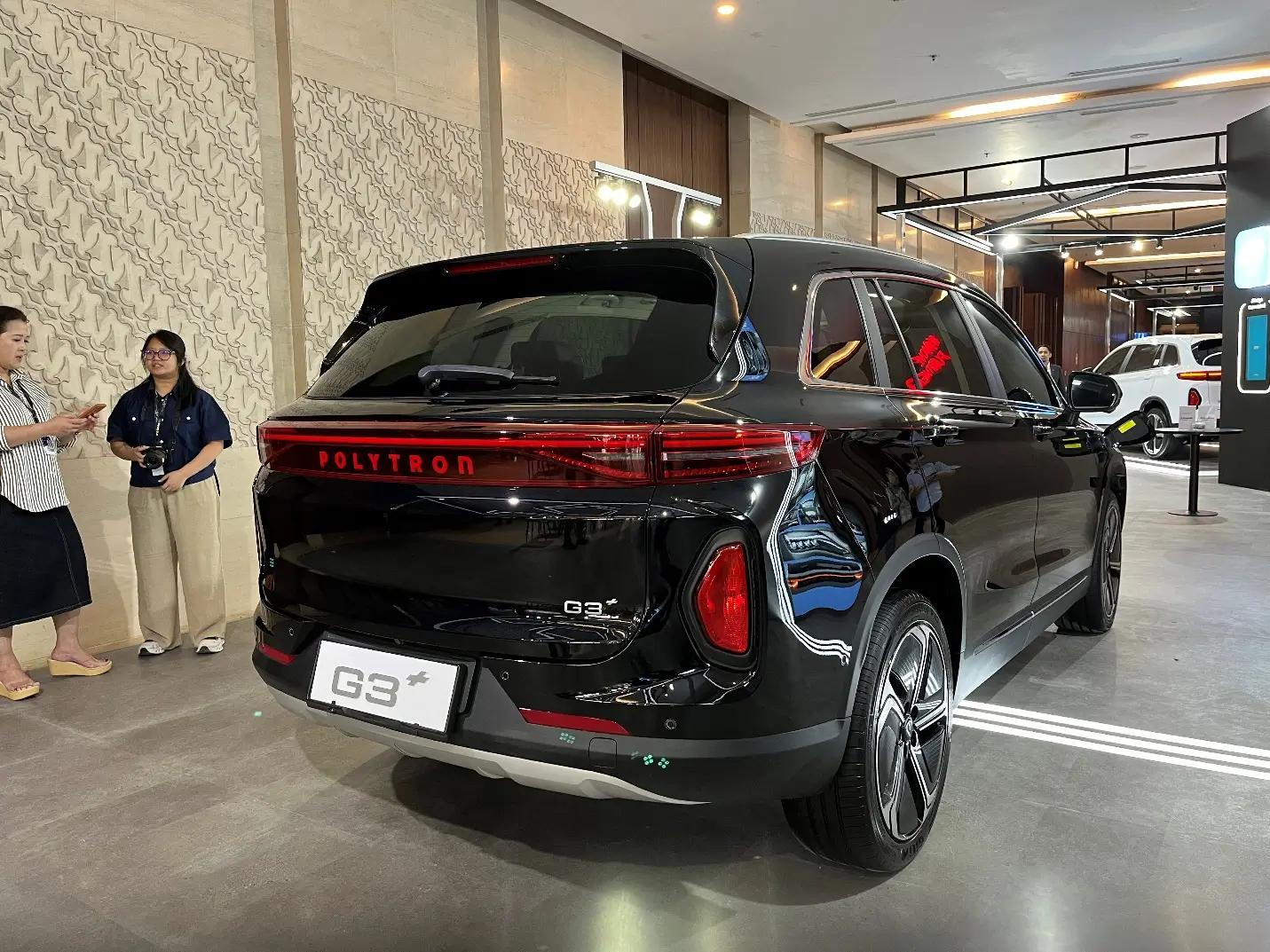Perdana Tampil di GIIAS 2025  Polytron Hadirkan Mobil Listrik G3  hingga Motor Listrik Fox Series